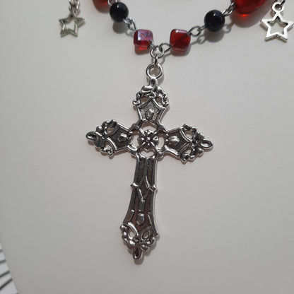 Collier "fantôme rouge"