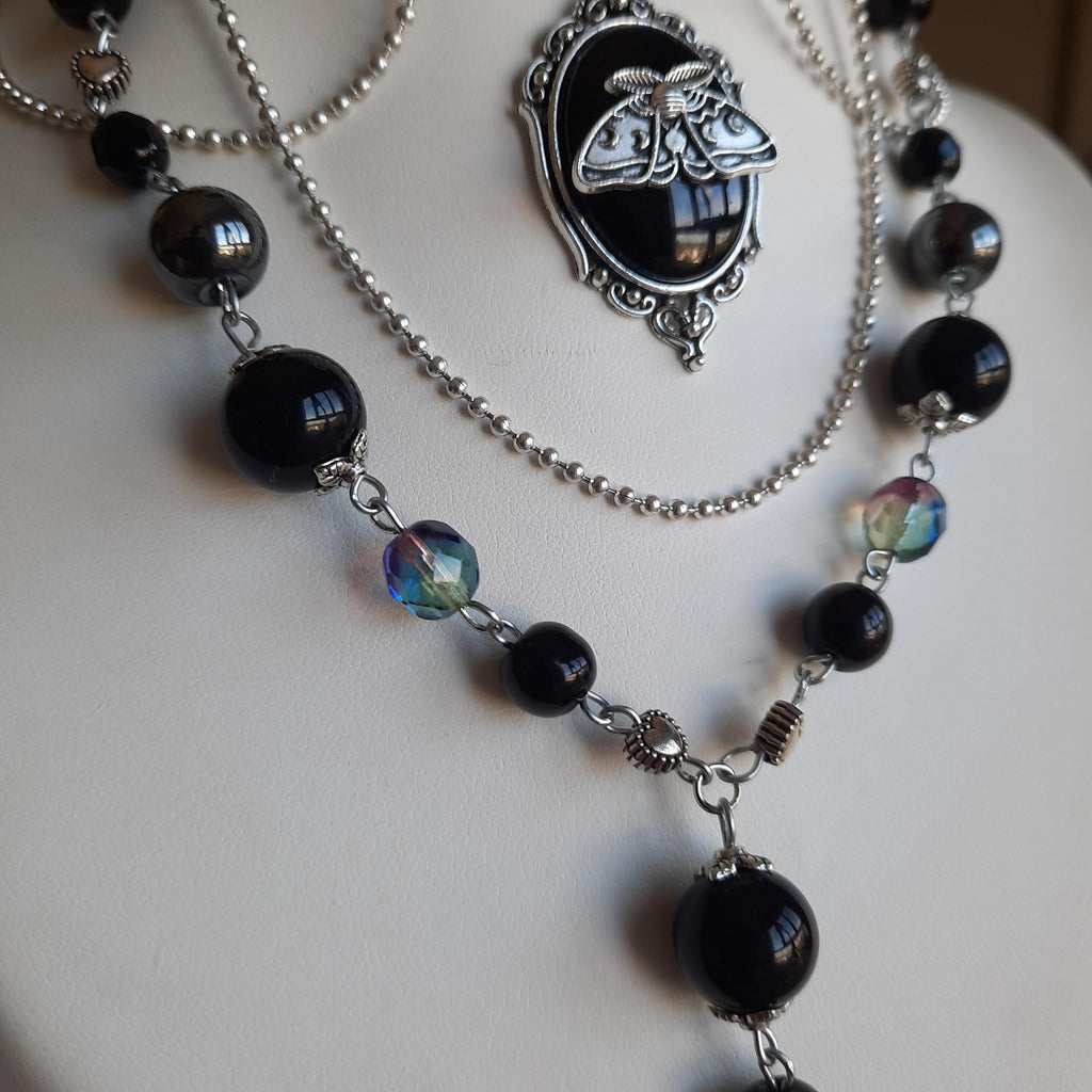 Collier "Black Moth"