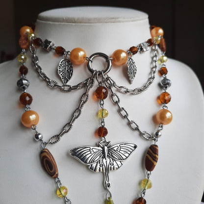 Collier "papillon de nuit"