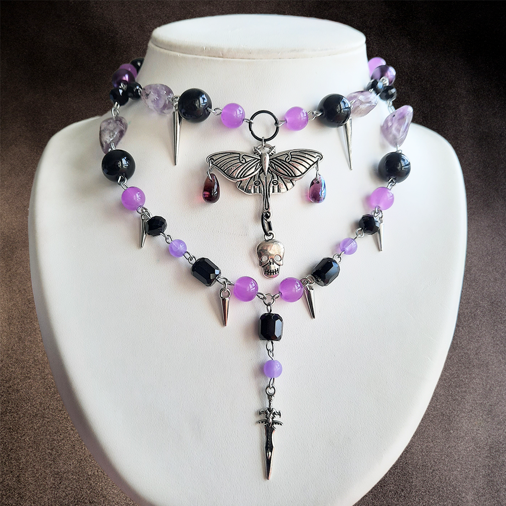 Collier  "Papillon Empoissonné"