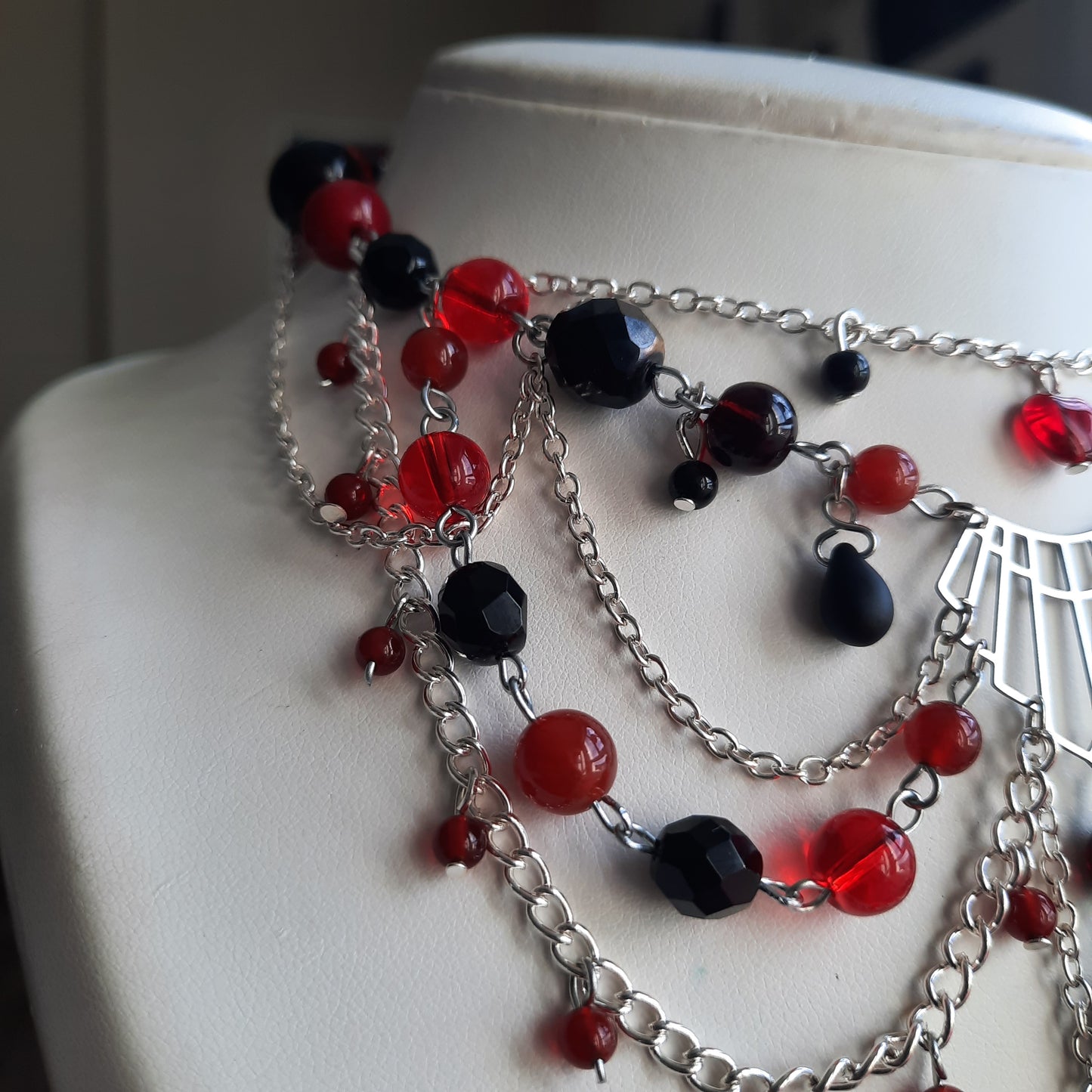 Collier  "Reine de Coeur"