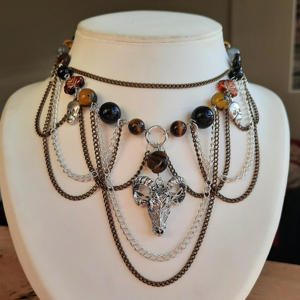 Collier  "Oeil de bouc"