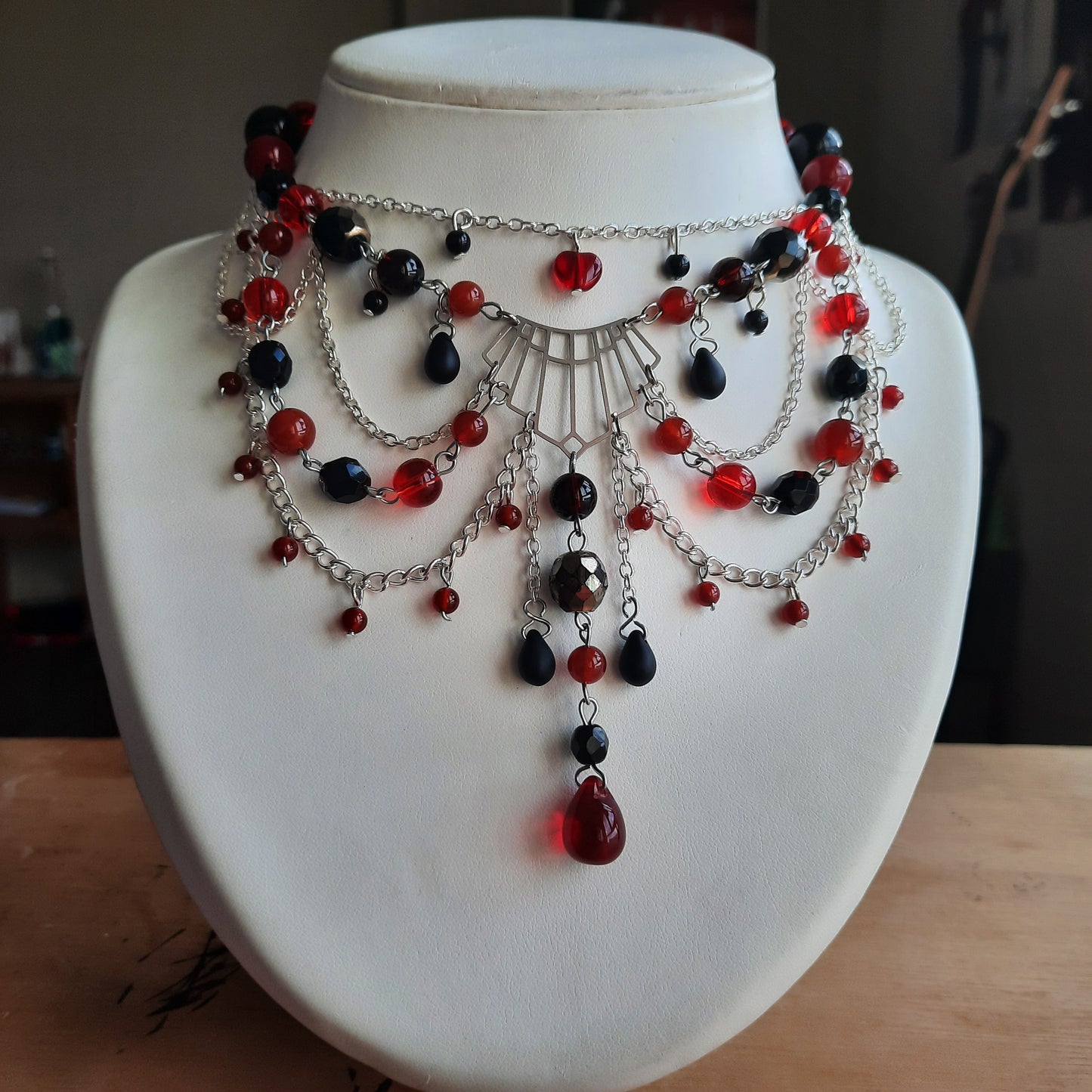 Collier  "Reine de Coeur"