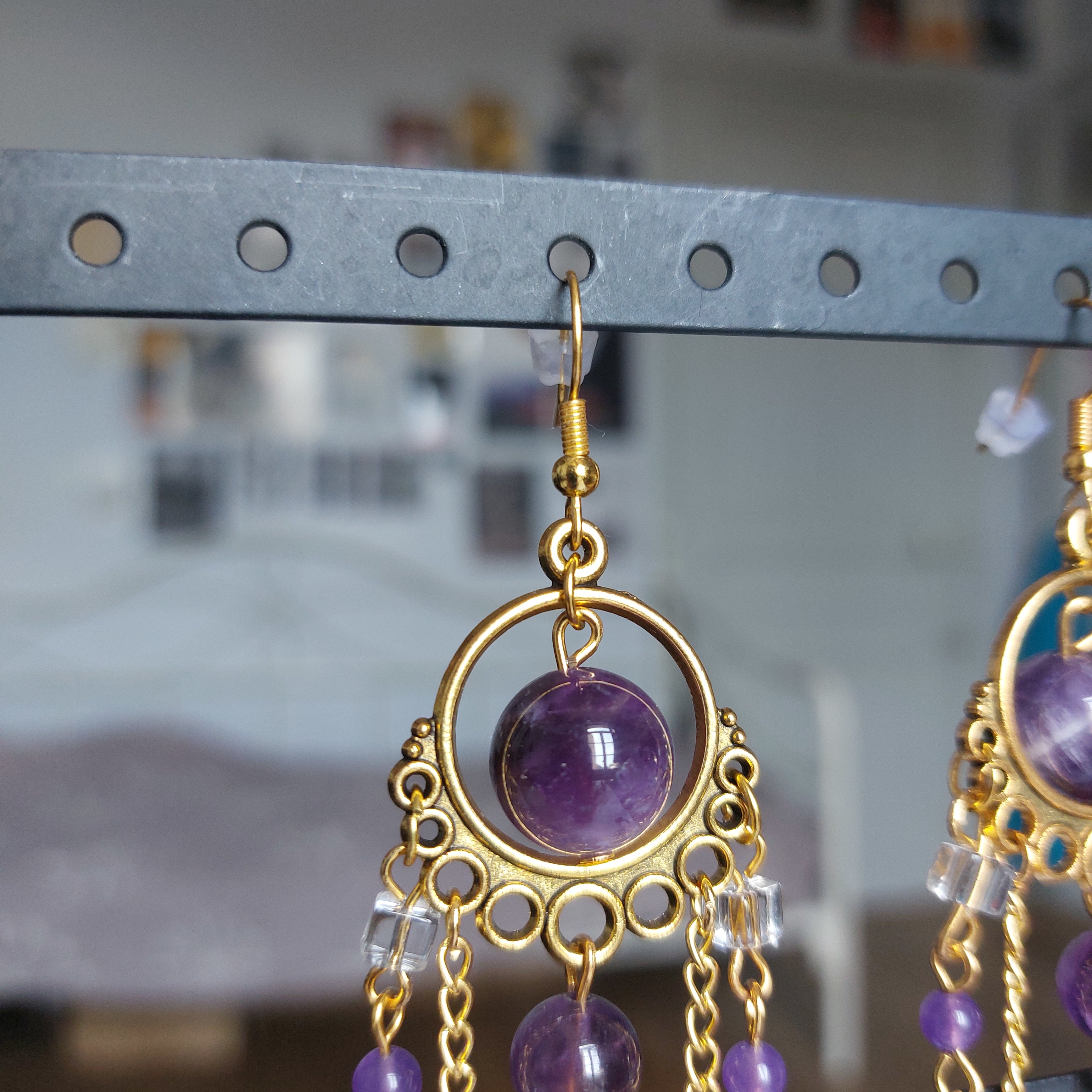 Boucles d'oreilles "Plumes Violettes"