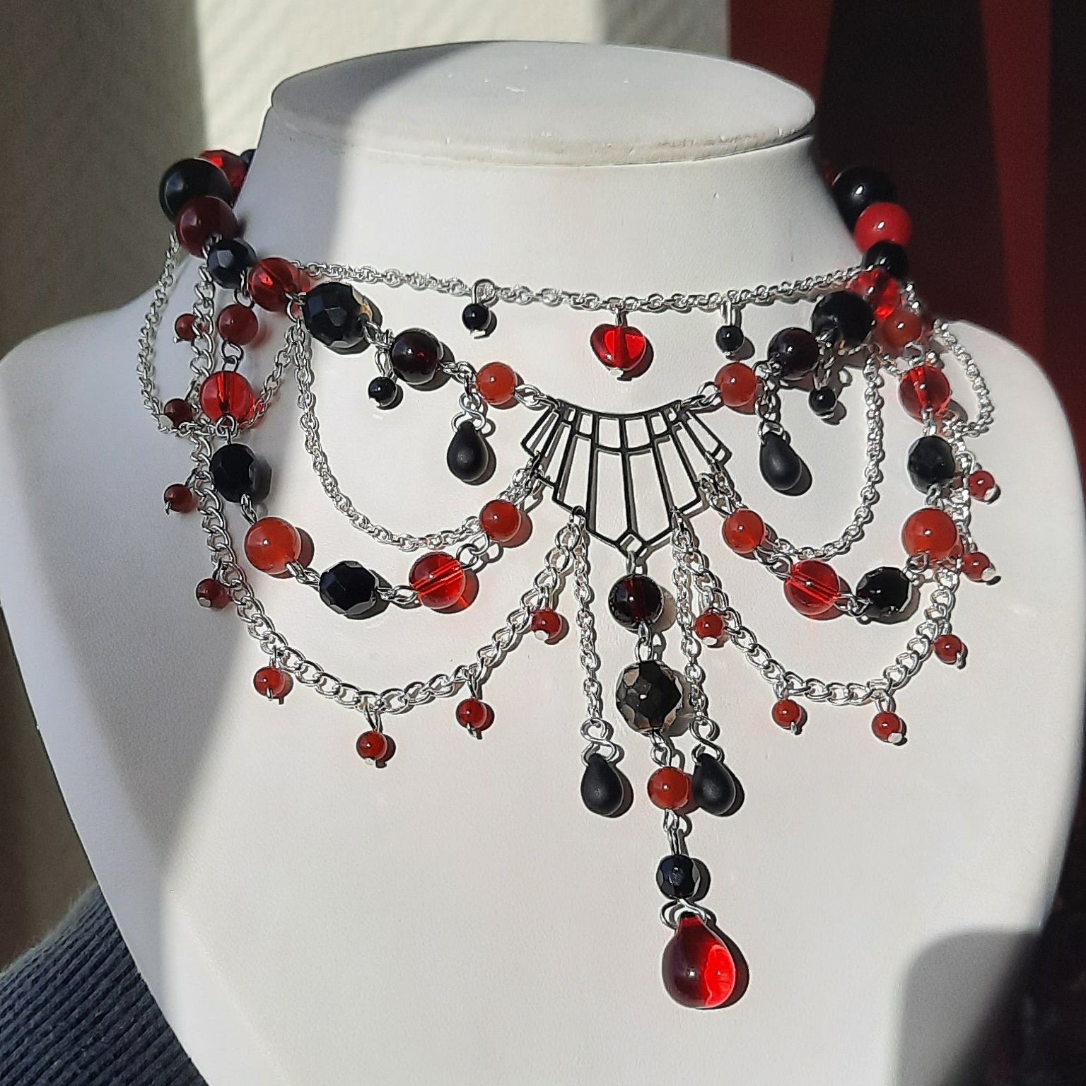 Collier  "Reine de Coeur"