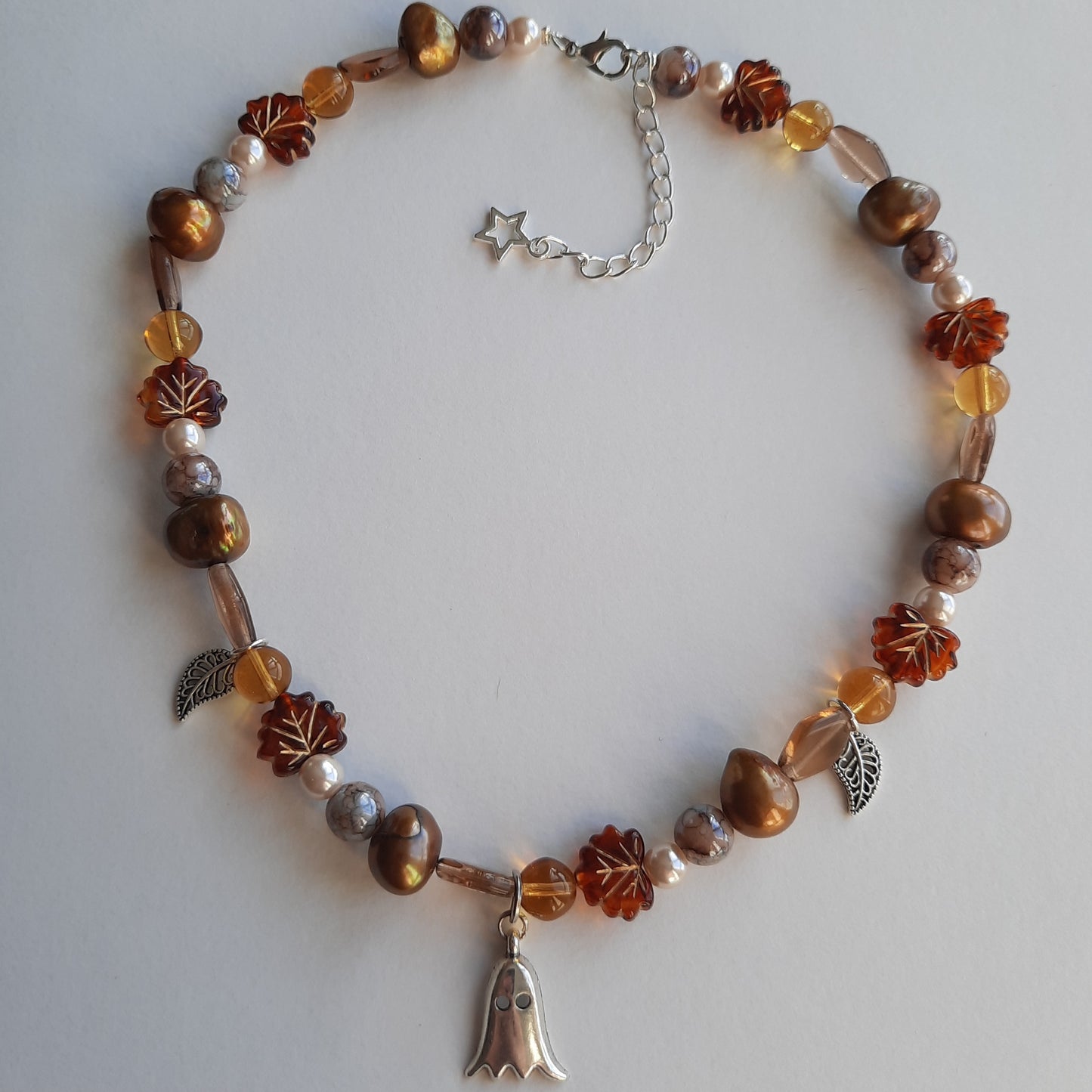 Collier "fantôme de l'automne"