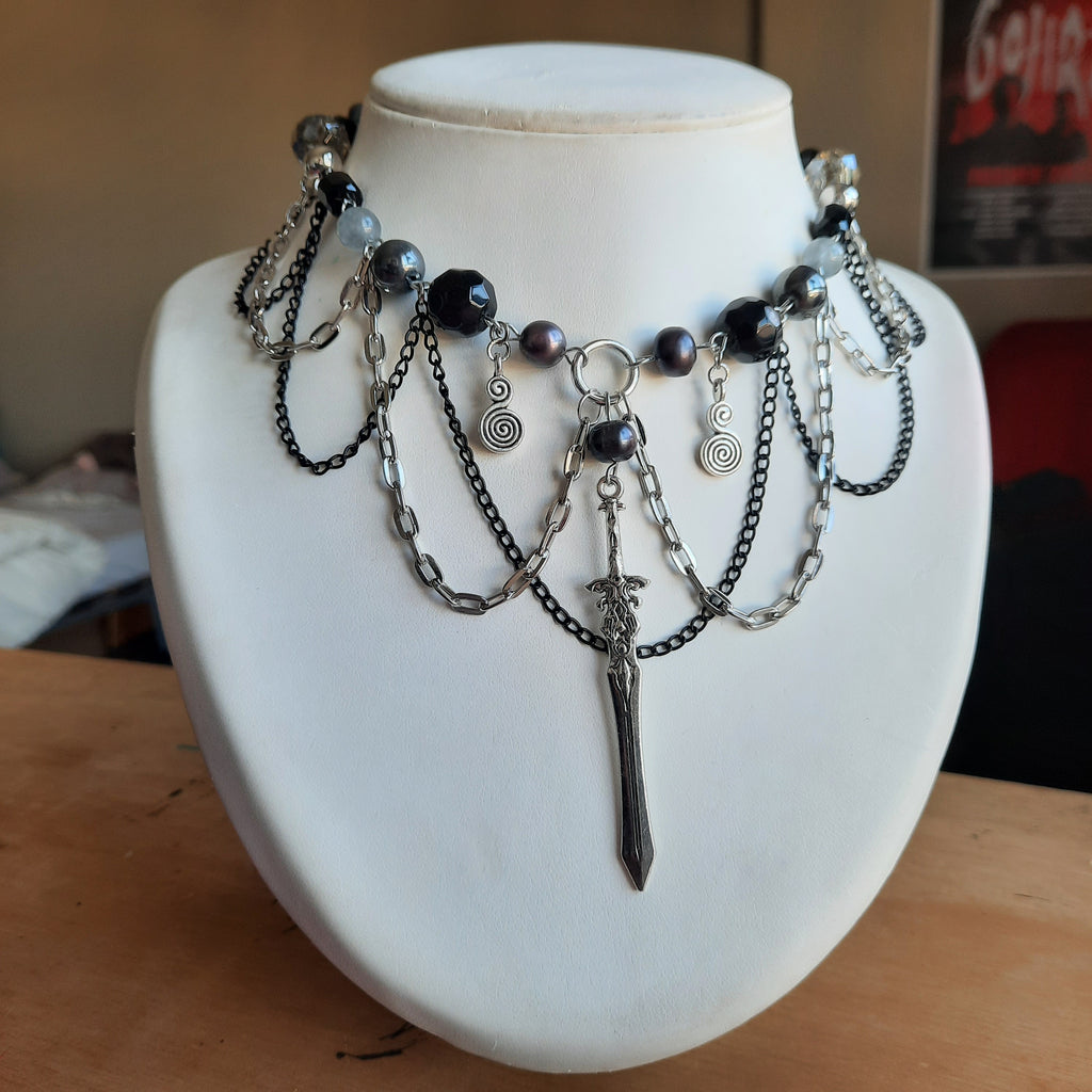 Collier  "Epée Maudite"