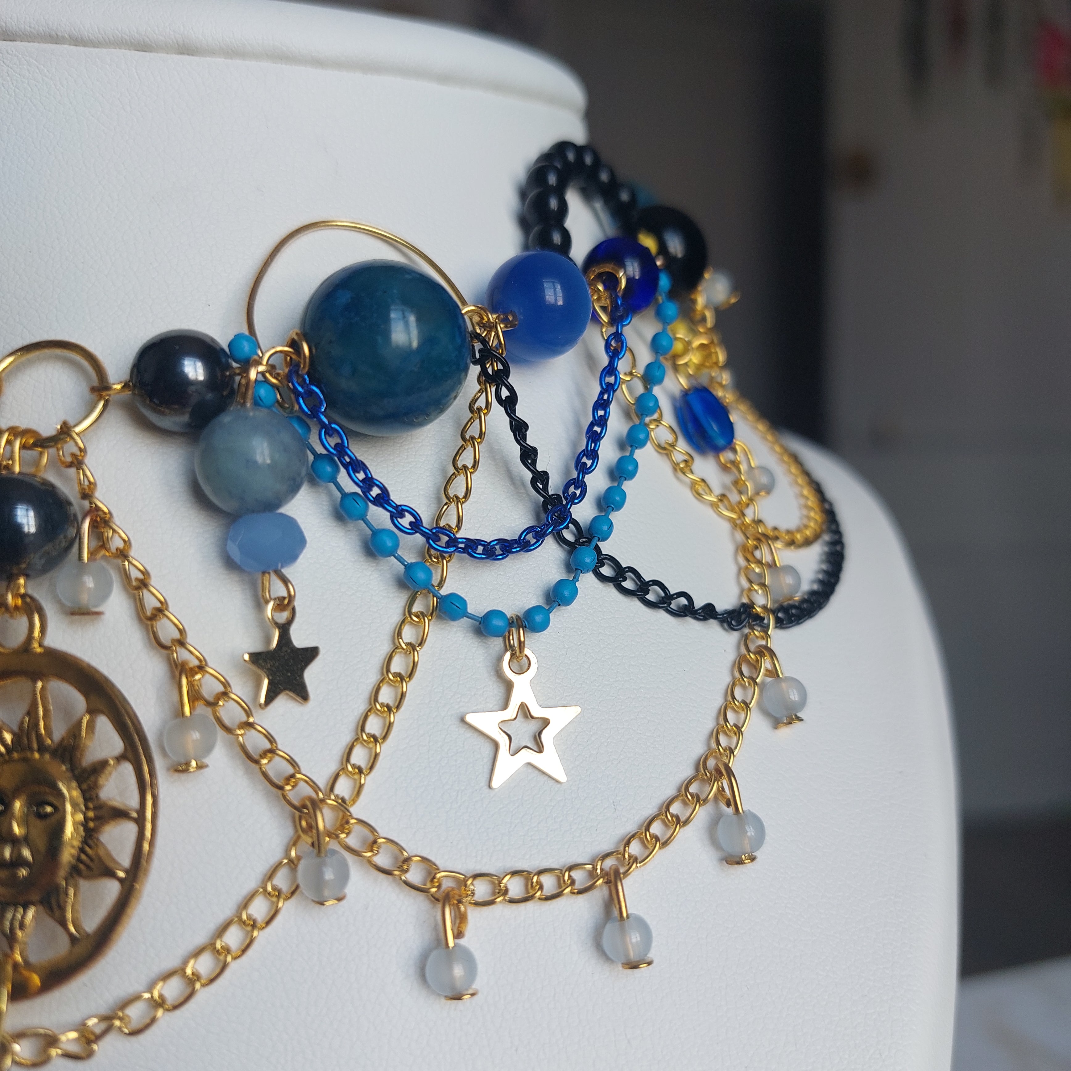 Collier "Eclipse Chaotique"