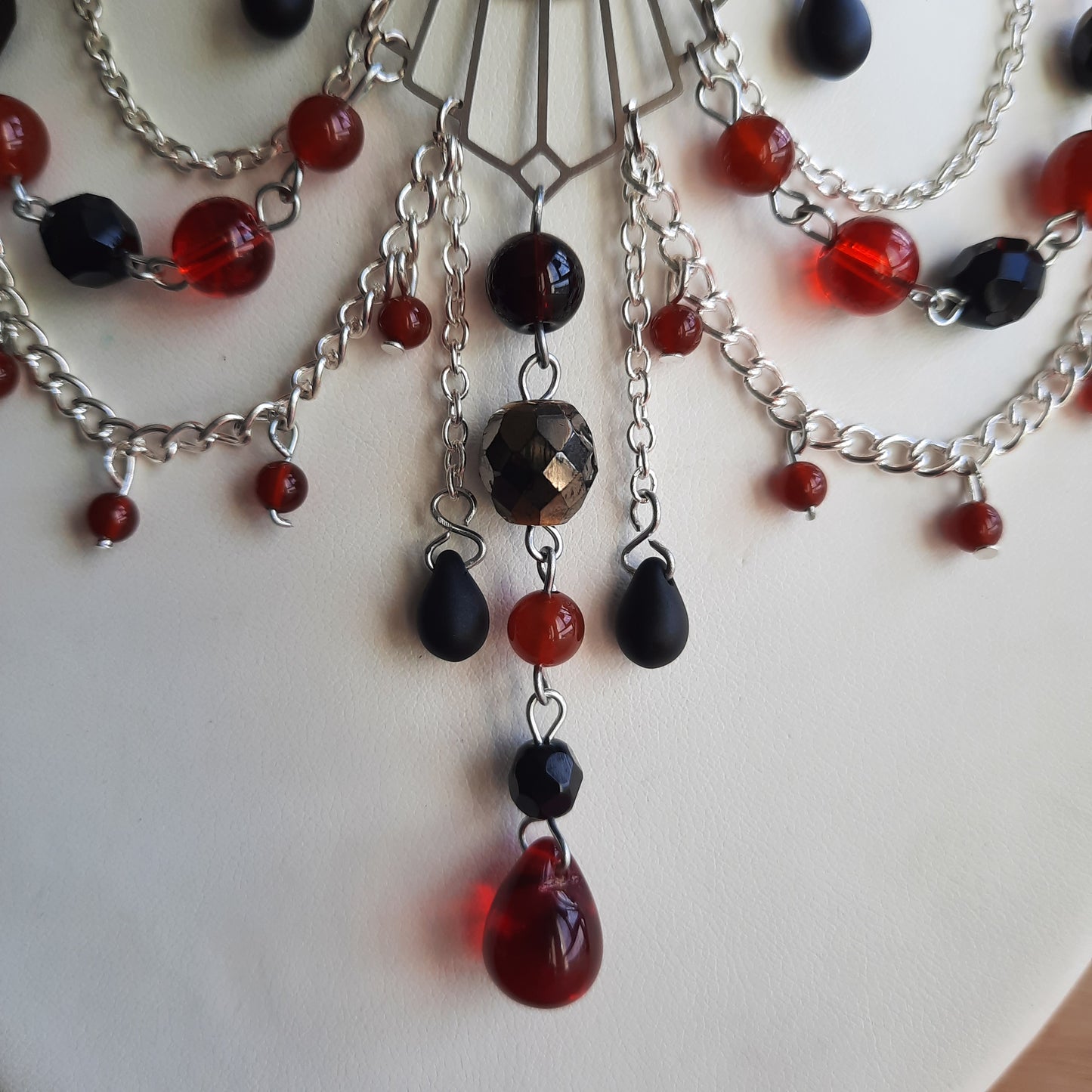 Collier  "Reine de Coeur"