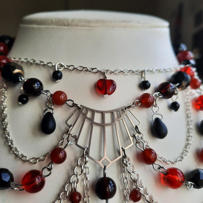 Collier  "Reine de Coeur"