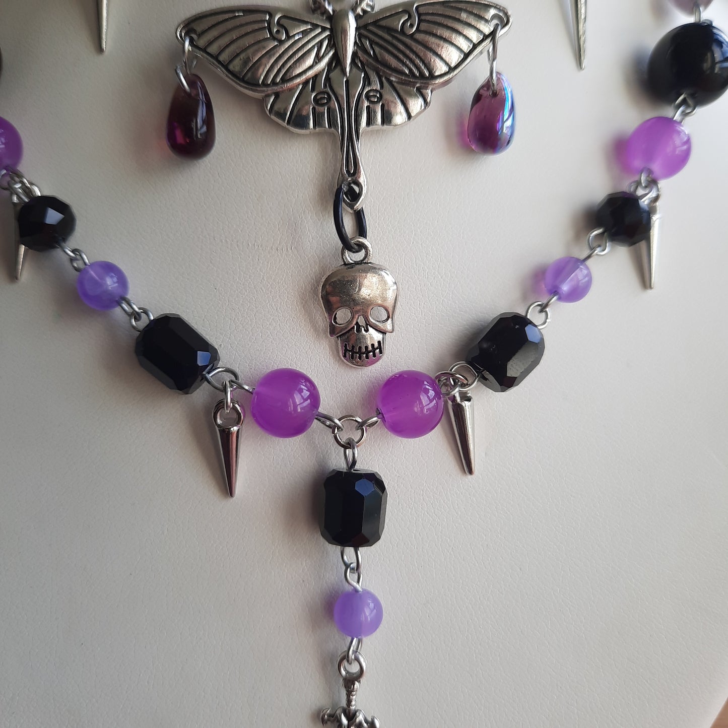 Collier  "Papillon Empoissonné"