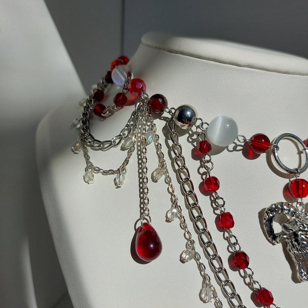 Collier "Bouc Rouge"