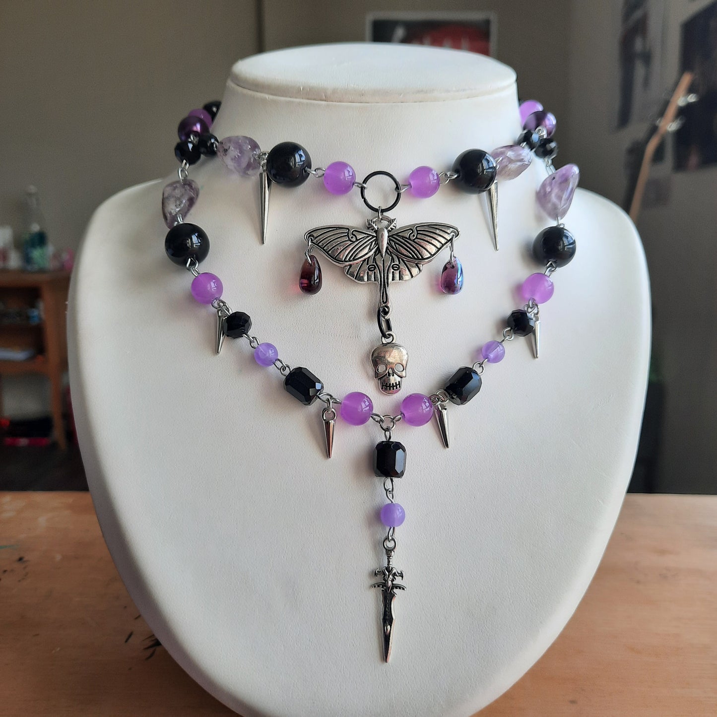 Collier  "Papillon Empoissonné"