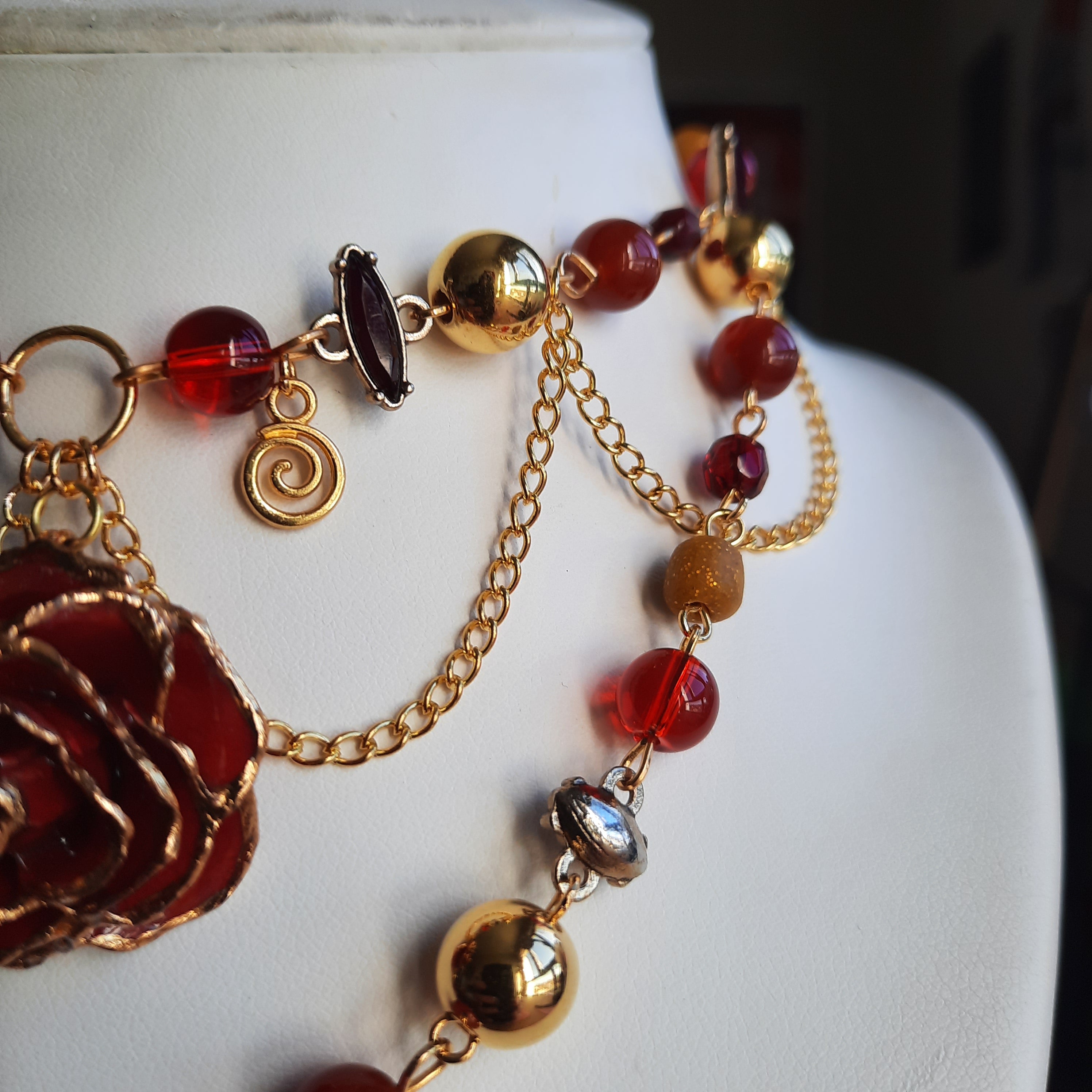 Collier  "Rose dorée"