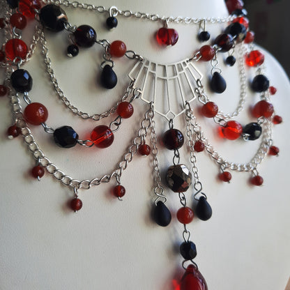 Collier  "Reine de Coeur"