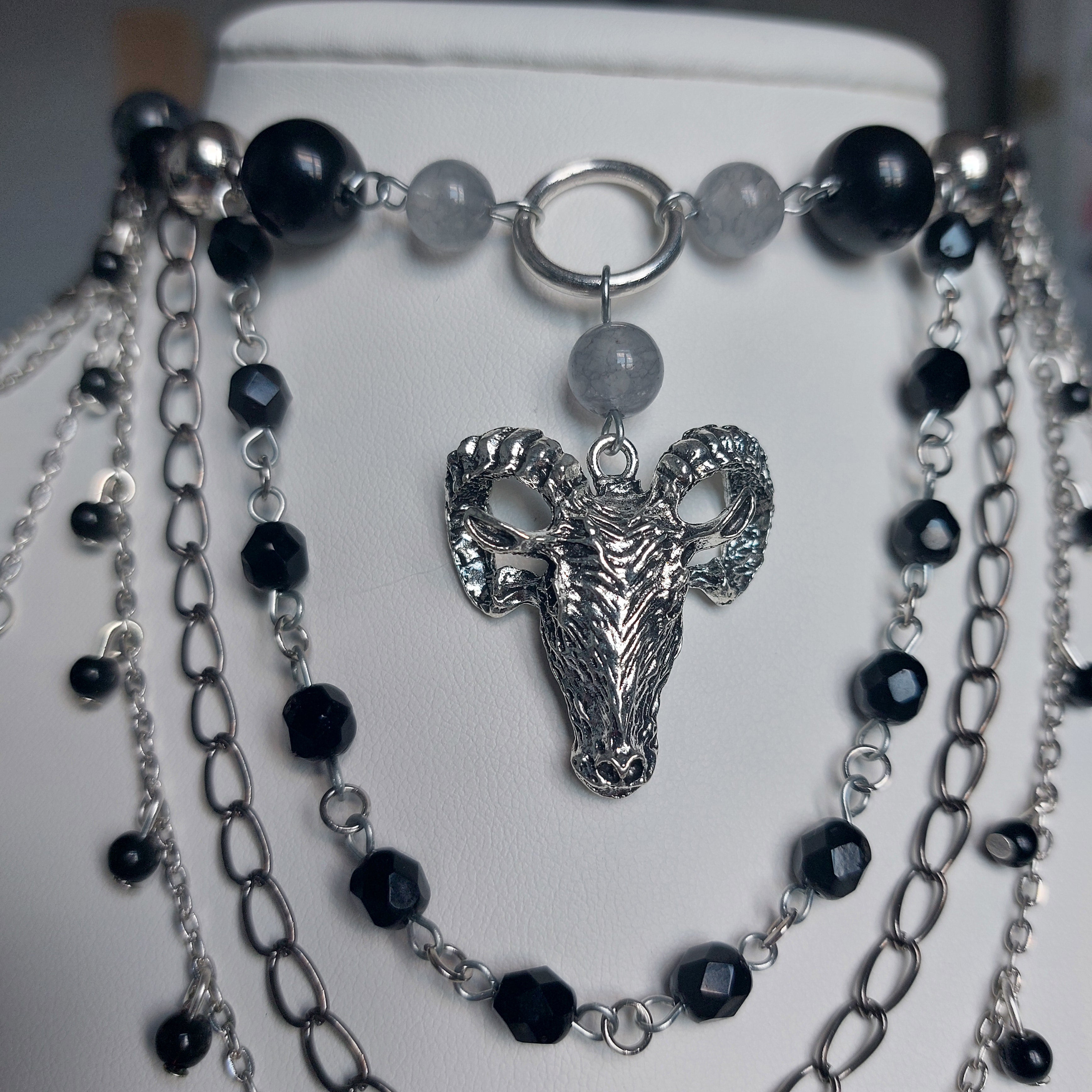 Collier "Dark Goat"