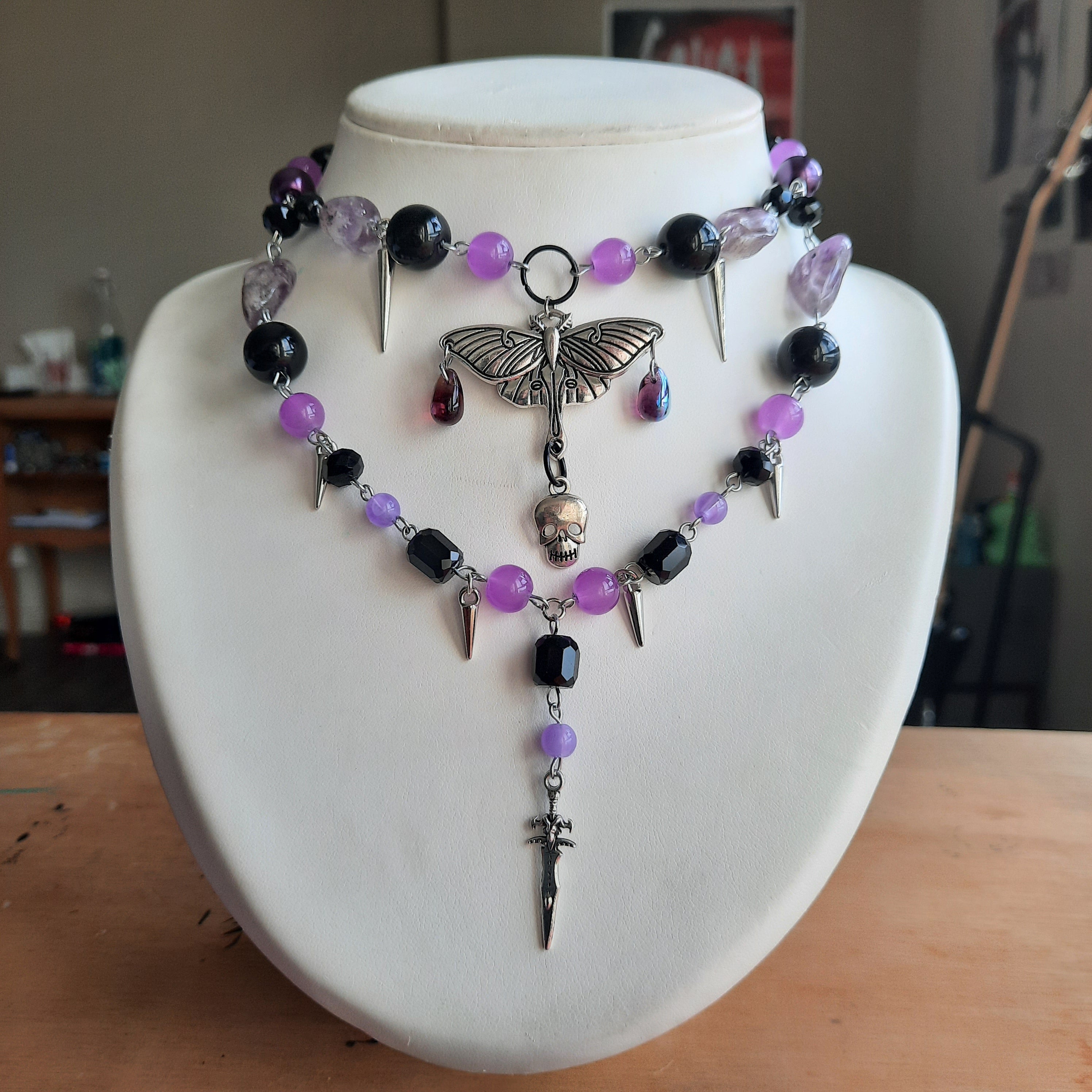 Collier  "Papillon Empoissonné"