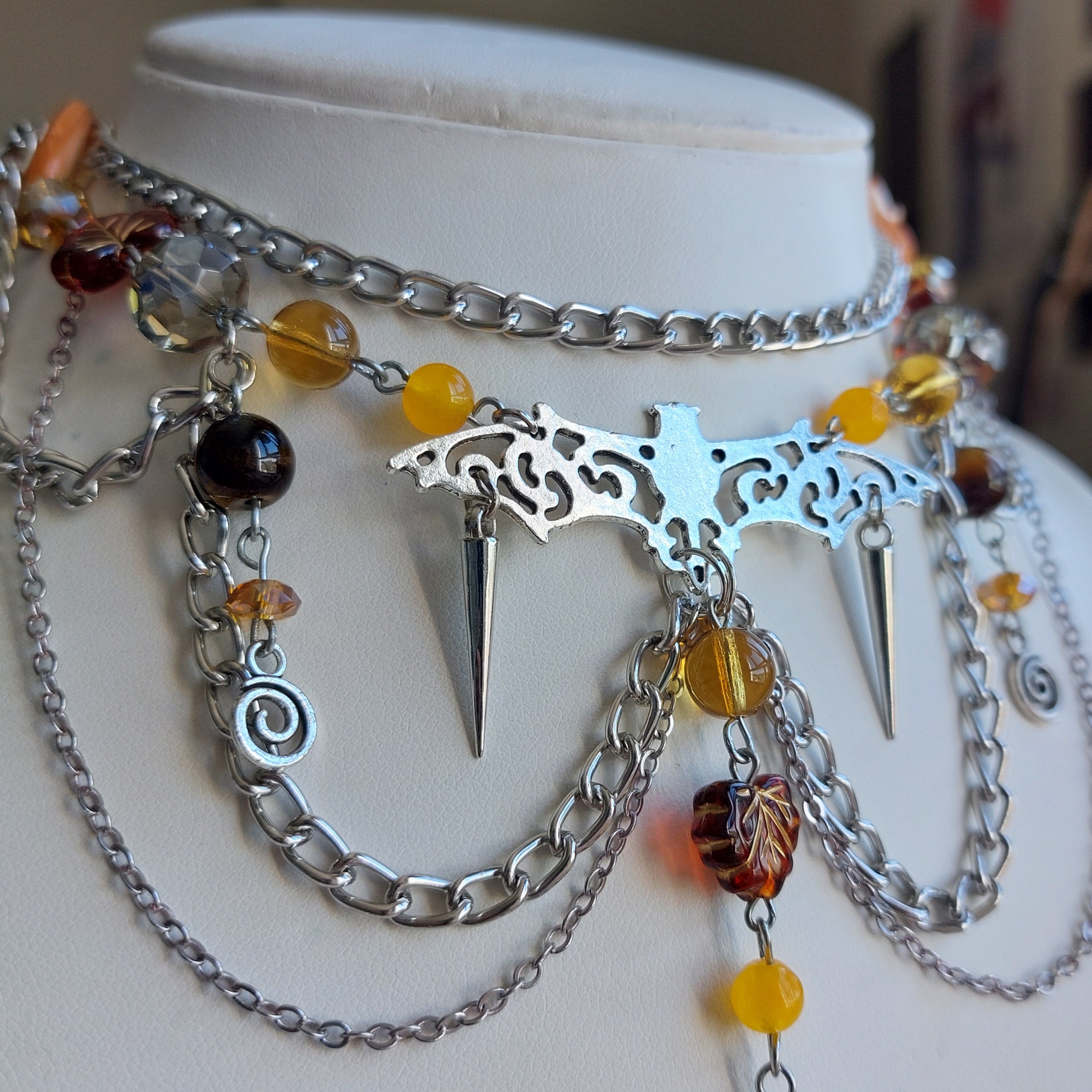 Collier "Spiky Bat"