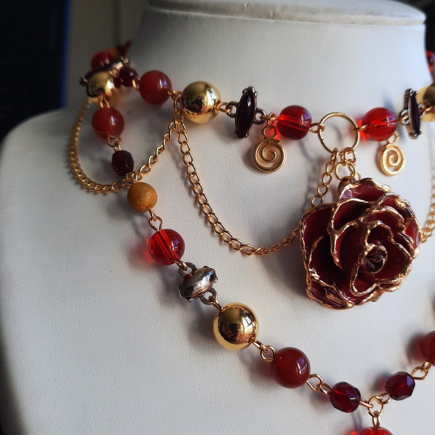 Collier  "Rose dorée"