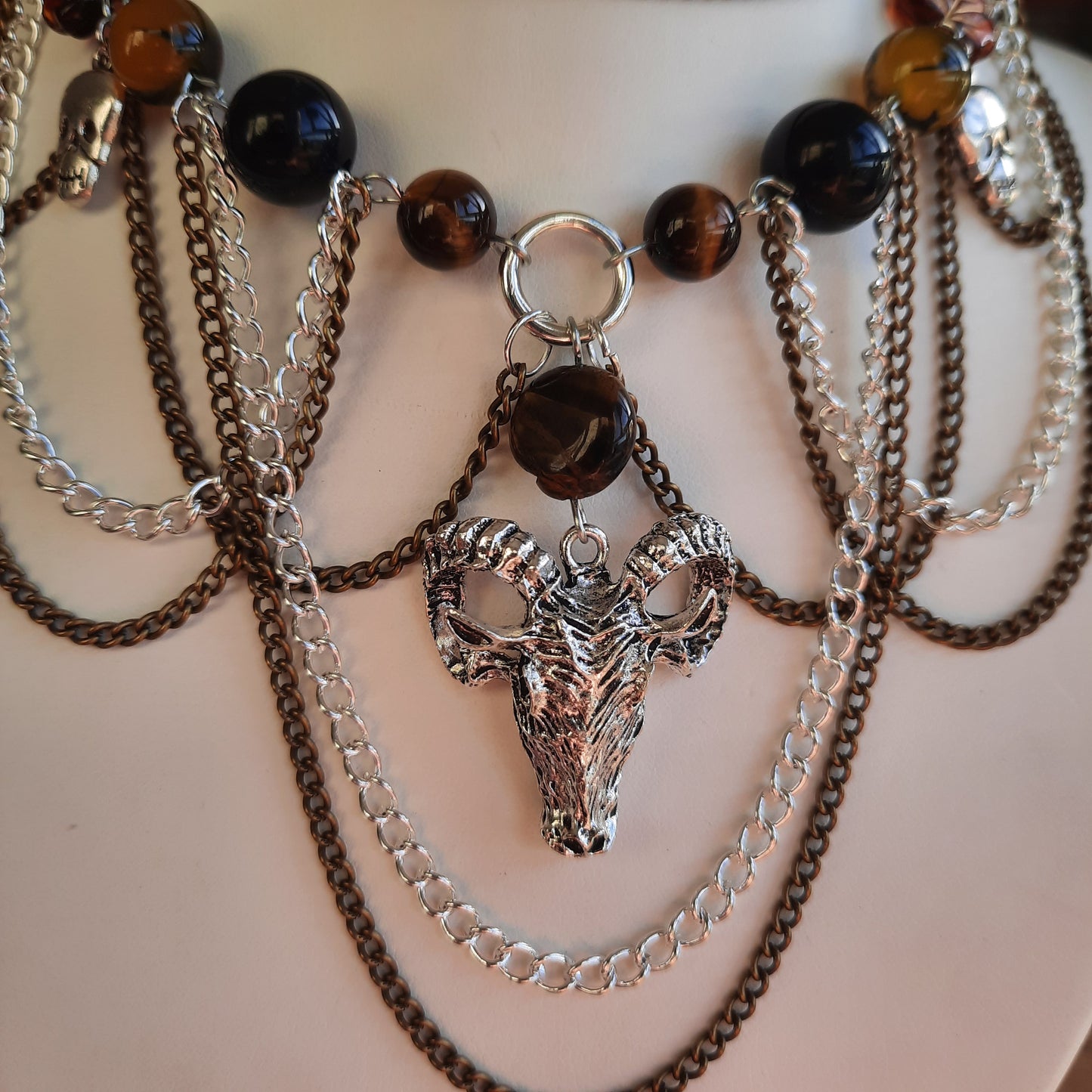 Collier  "Oeil de bouc"