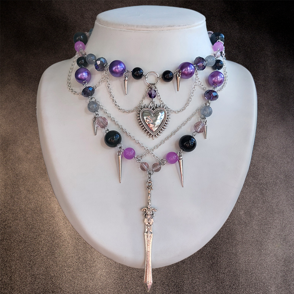 Collier  "Toxic Love"